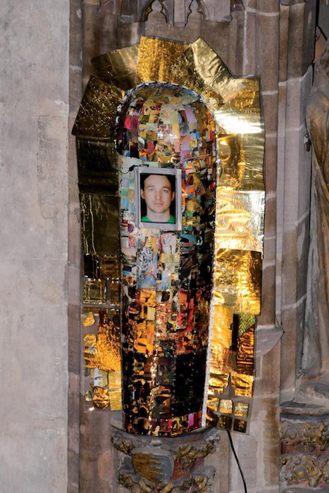 Kunstinstallation „heilig, jetzt!“ in der Nürnberger Frauenkirche im März 2010. Foto: Chandra Moennsad