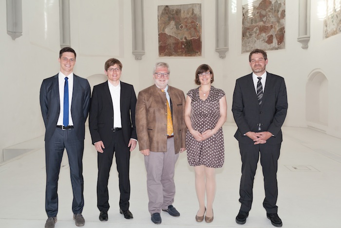 Präsident Godehard Ruppert (Mitte) mit den Preisträgern Christian Maier, Björn Asdecker, Claudia Esch und Eike Michl (v.l.n.r.). Foto: Tim Kipphan